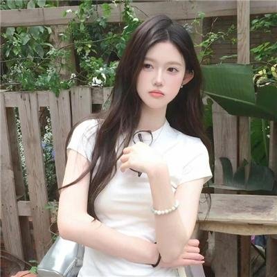 萌子美 虽然她有点怪